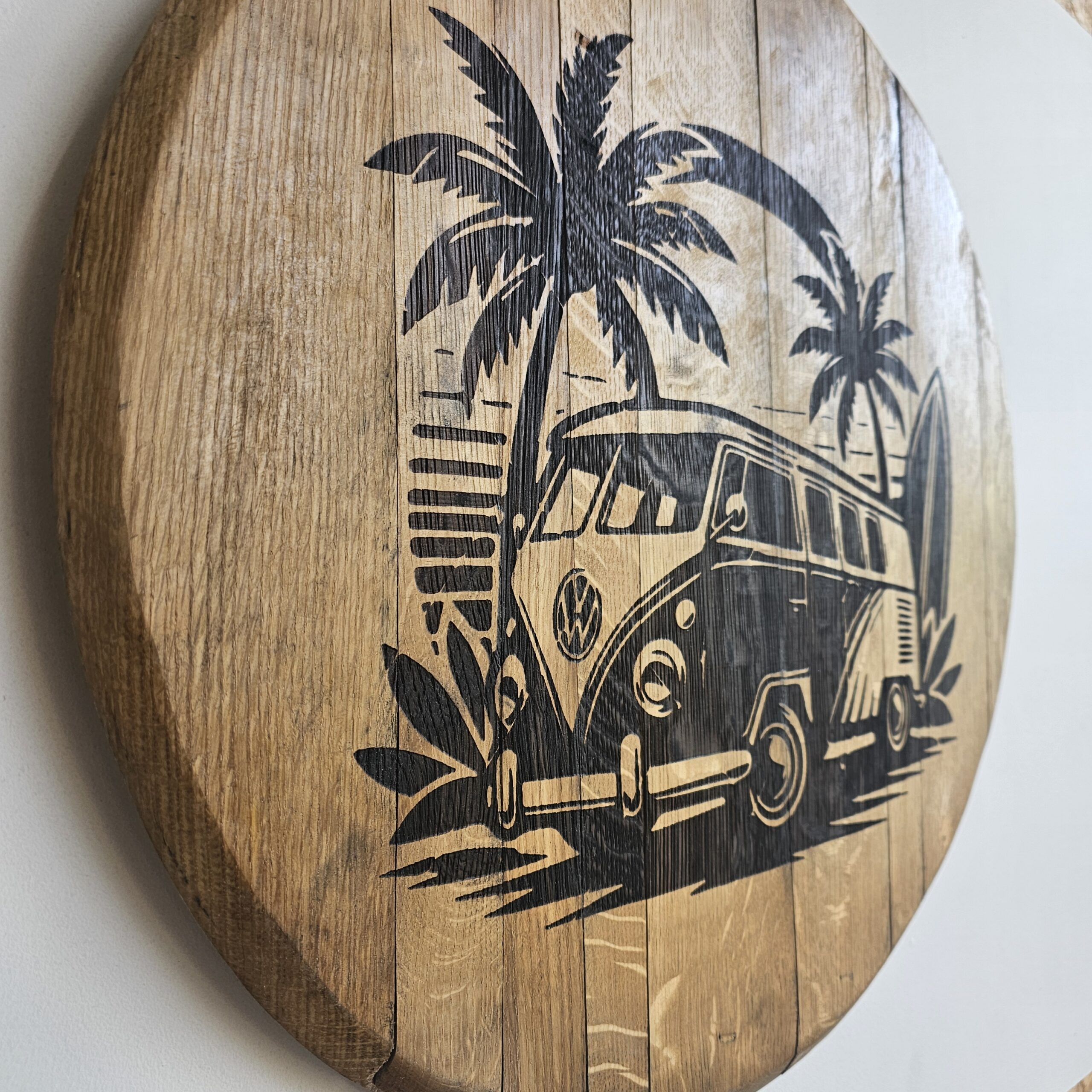 "Camper T2 Oak Barrel lid Wall Sign" - Image 6